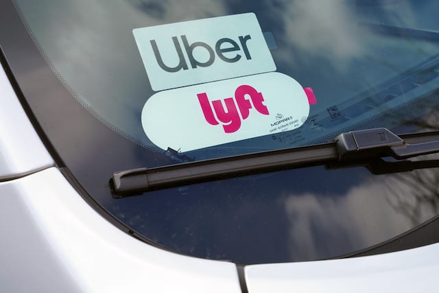 uber lyft rides to vaccination sites