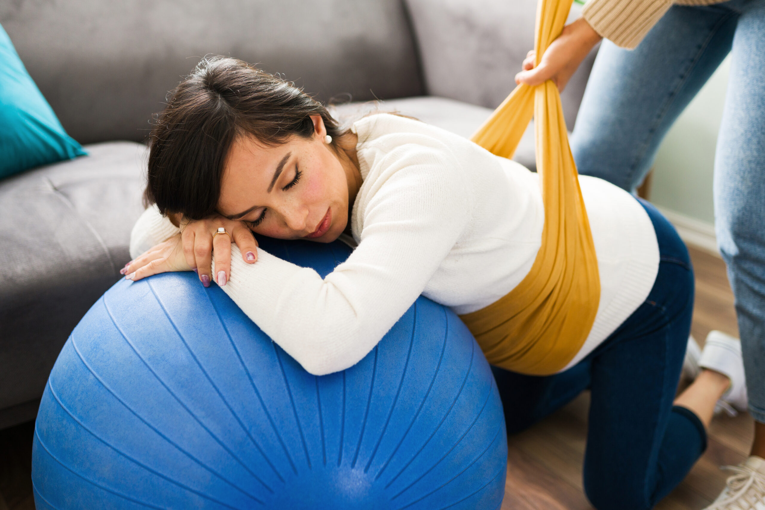 Caucasian,Pregnant,Woman,Doing,Breathing,Exercises,And,Resting,On,A